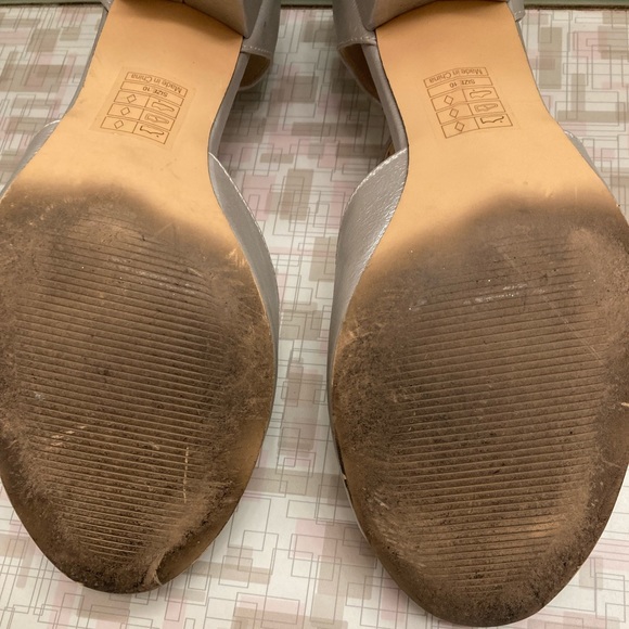 Silver BAIT footwear low ankle t-strap heels silver sz 10 - Picture 9 of 10